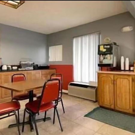 Regal Inn Guntersville By Oyo Hwy 431 المطعم الصورة