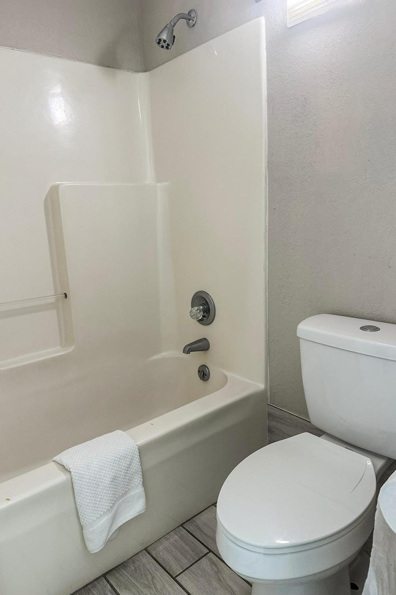 Regal Inn Guntersville By Oyo Hwy 431 المظهر الخارجي الصورة