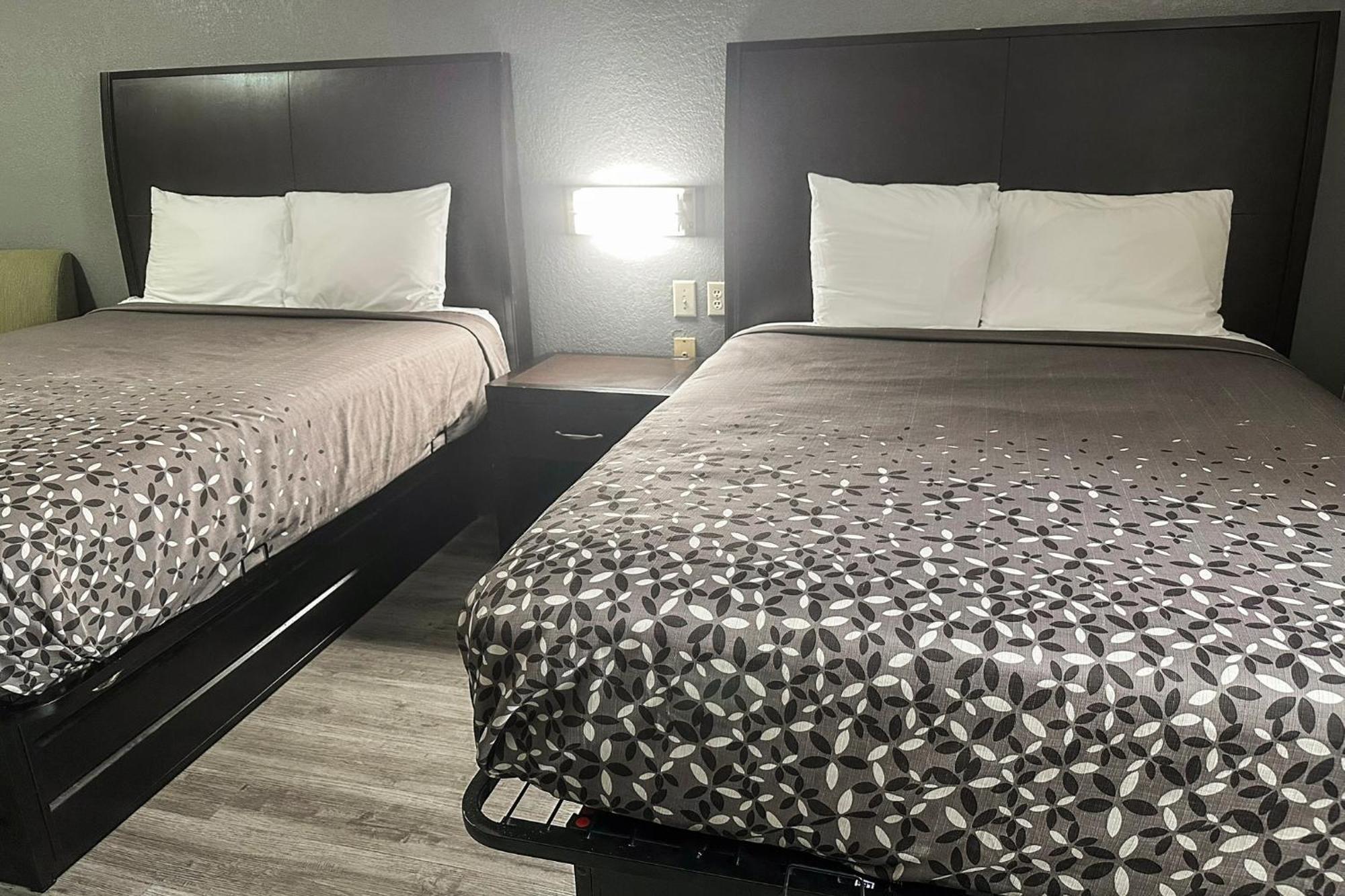 Regal Inn Guntersville By Oyo Hwy 431 المظهر الخارجي الصورة