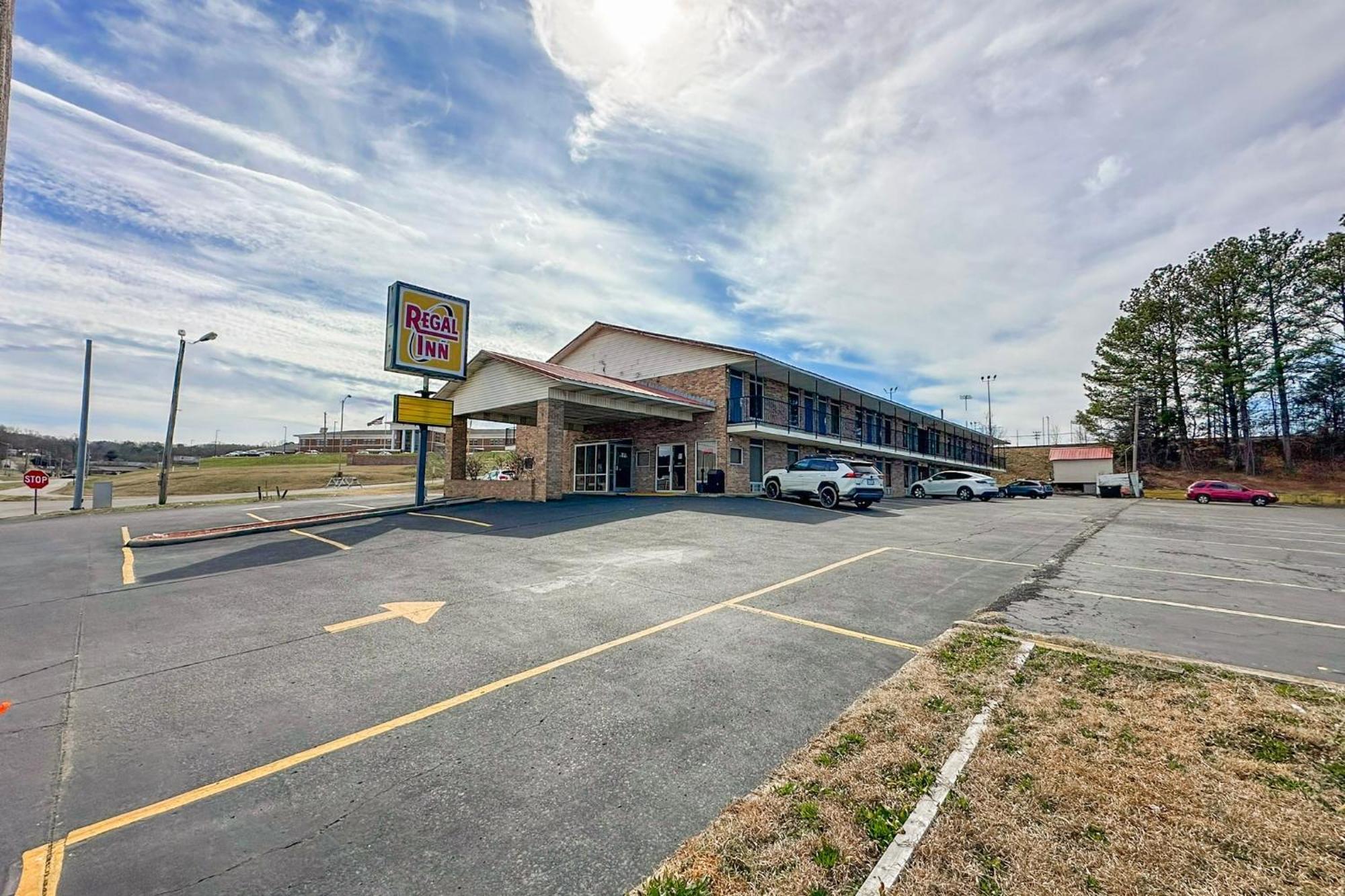 Regal Inn Guntersville By Oyo Hwy 431 المظهر الخارجي الصورة