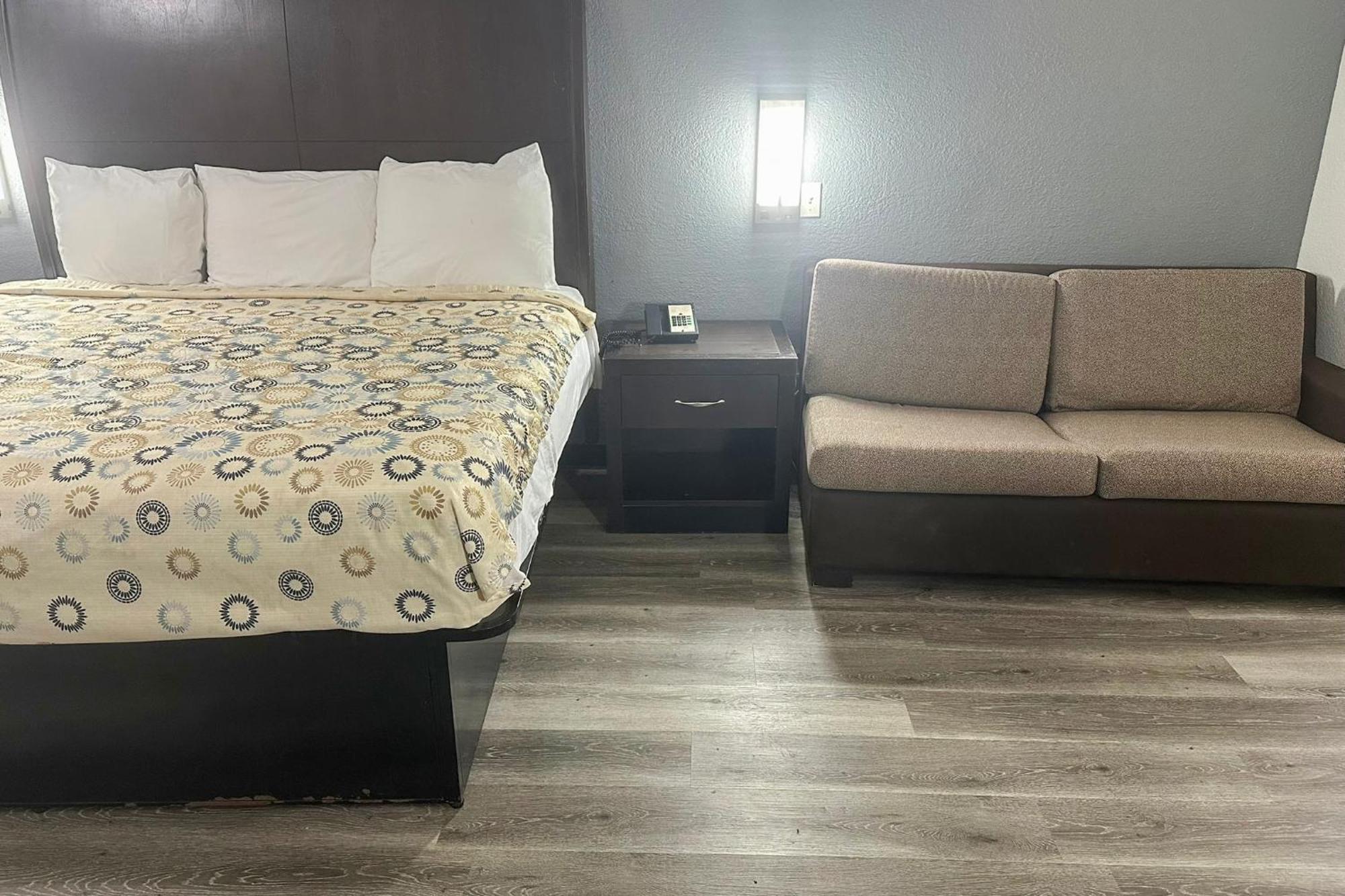 Regal Inn Guntersville By Oyo Hwy 431 المظهر الخارجي الصورة